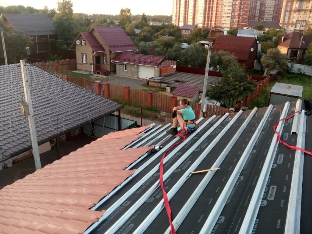 Металлочерепица Геркулес 8004 терракотовый Стальной Бархат от Центра Металлокровли в Екатеринбурге